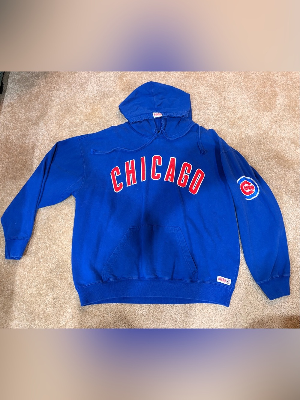 Stitches Men’s Royal Blue Chicago Cubs Hoodie with Red Chicago Lettering Size XL